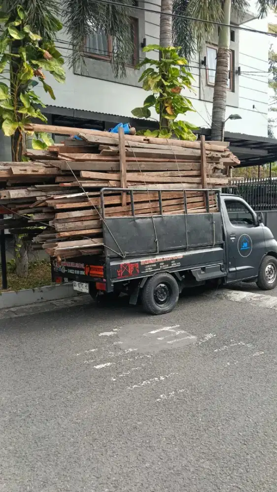 Jasa angkut kayu