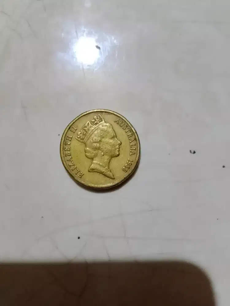 Uang coin 2 dolar Australia tahun 1988

edmtojo (