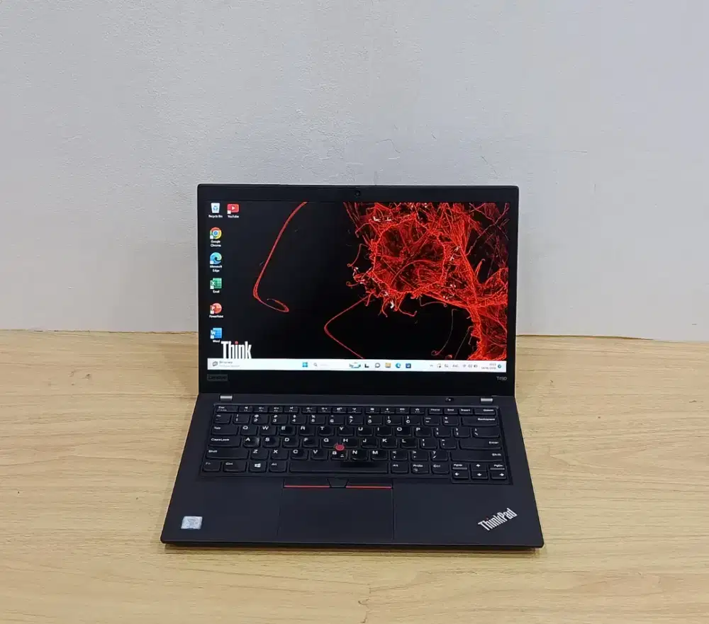 Thinkpad T490 Core i5-8365U RAM 16GB SSD 256GB Nvidia GeForce MX250