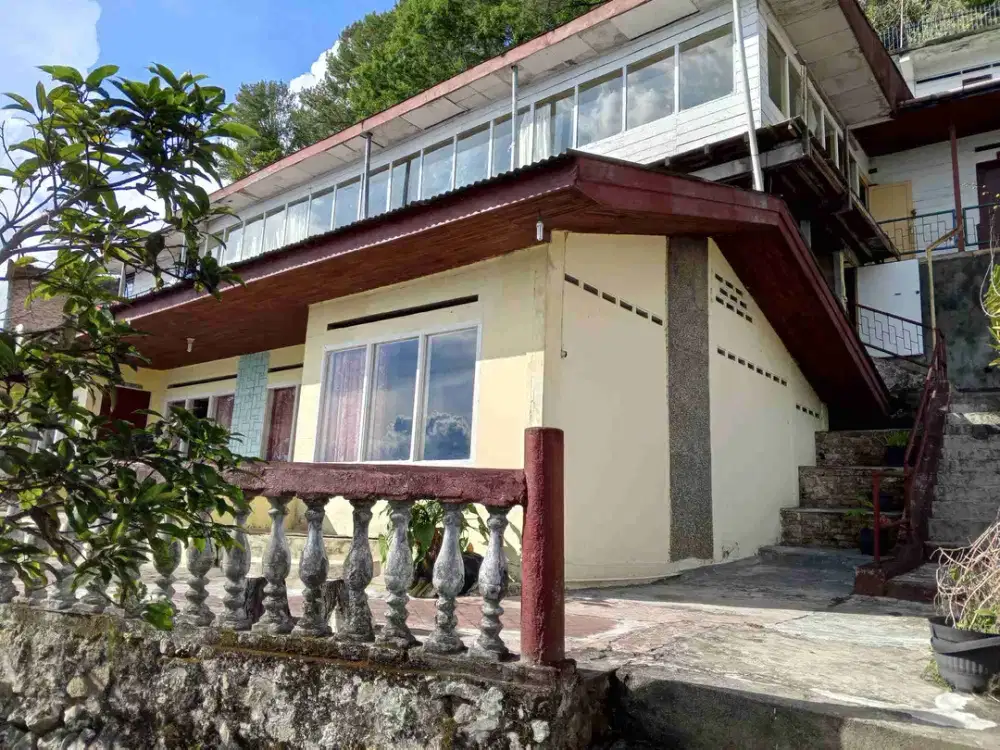 Dijual Motel Samosir Pakpahan
Parapat dengan View eksotis langsung ke Danau Toba 
Sumatera Utara