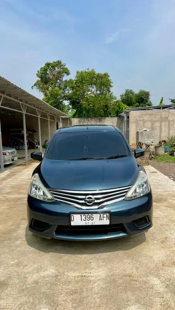 Nissan Grand Livina SV 3 Baris A/T Tahun 2017