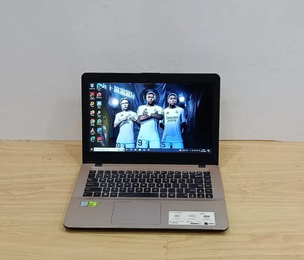 ASUS Vivobook A442U Core i5-8250U/Ram 12GB/HDD 1TB Nvidia 930MX