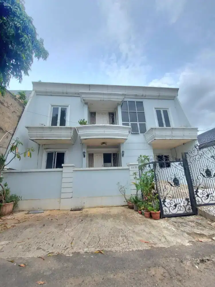 Rumah 2 lantai siap huni termurah di cipinang indah jakarta timur