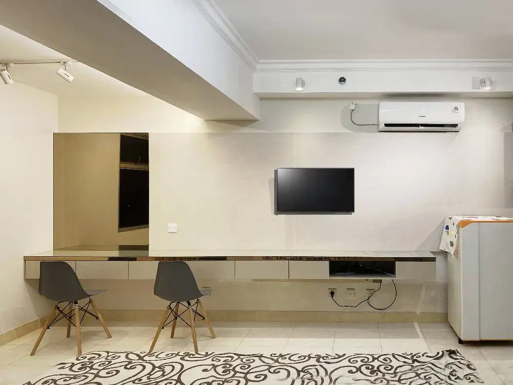 TERBAIK interior studio apartemen Great Western Resort Tangerang sewa
