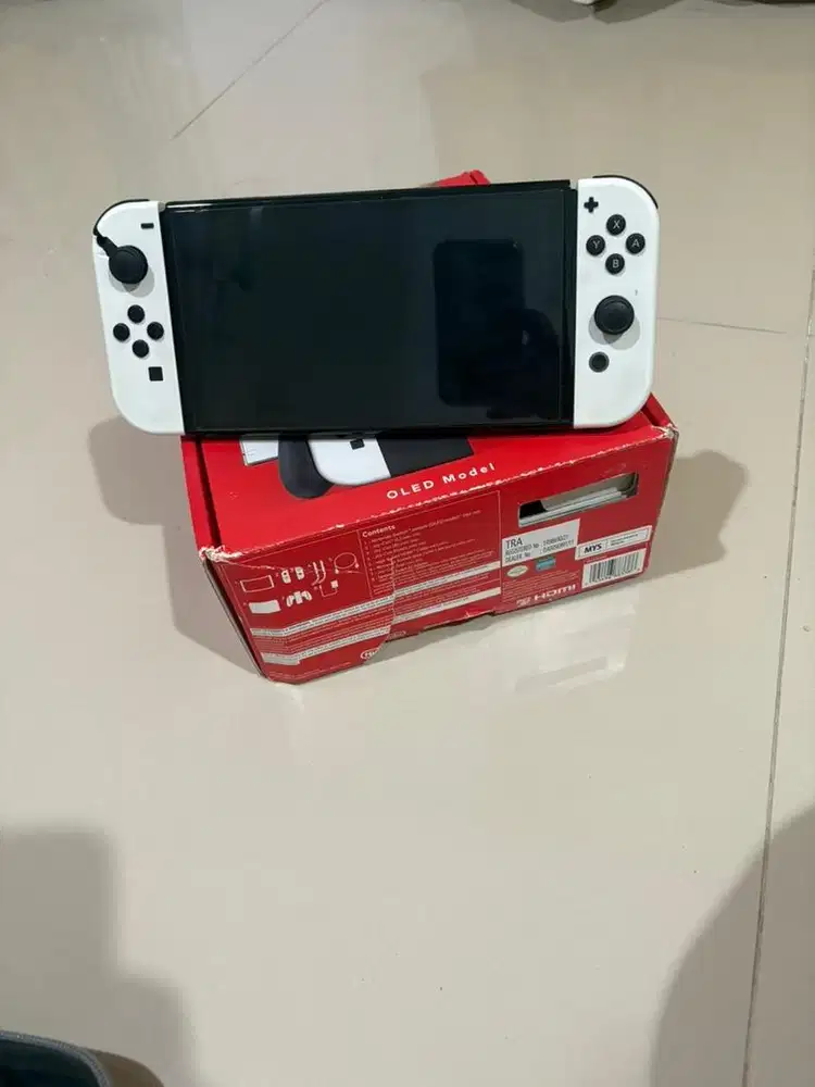 JUAL CEPAT NINTENDO SWITCH OLED PUTIH