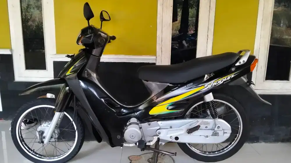 Suzuki shogun 2002
