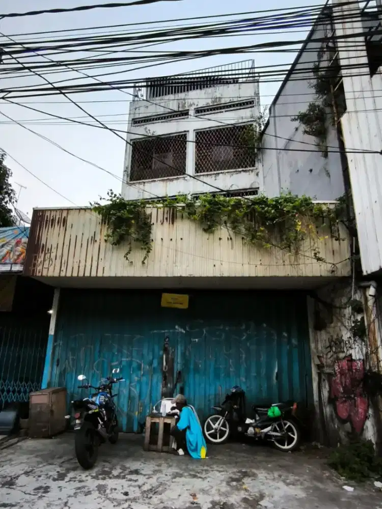 Dijual Cepat Ruko 3 1/2 Lantai