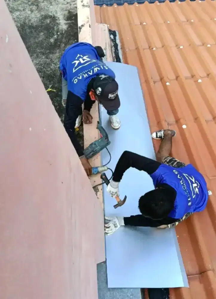 JASA TUKANG CAT RMH..ATAP DAN PLAFON