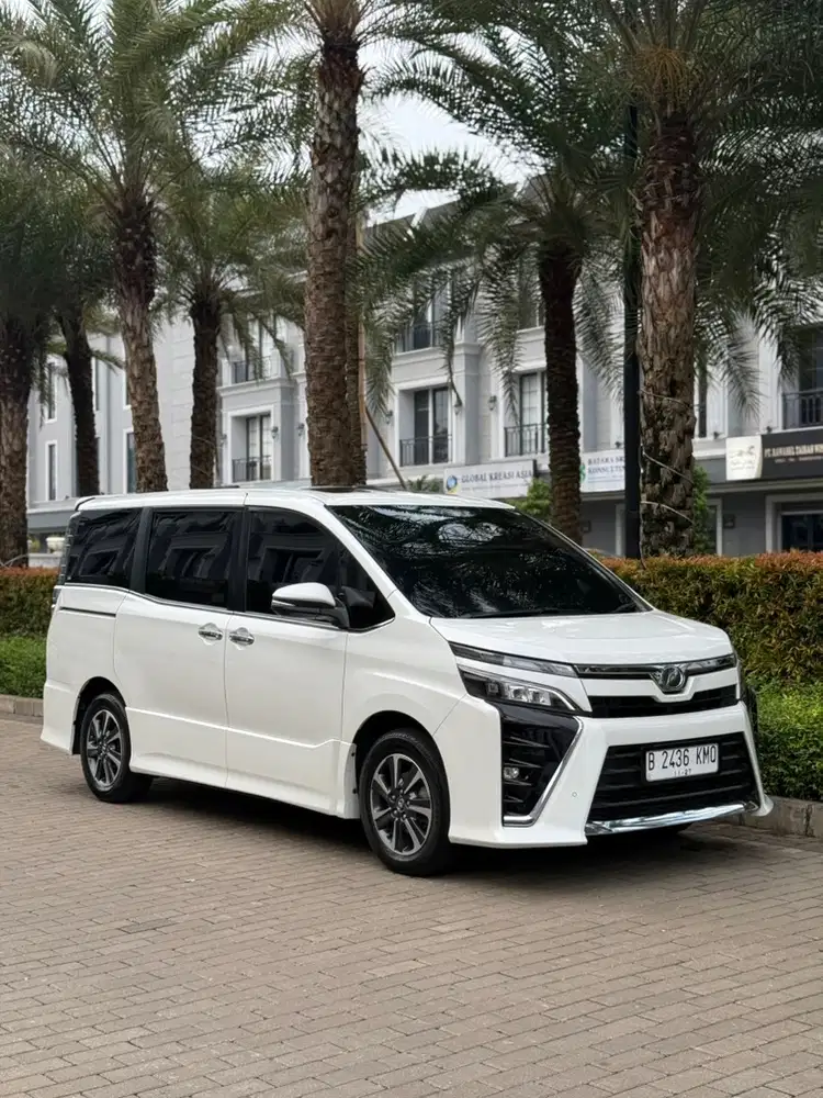 Toyota Voxy 2018 Bensin