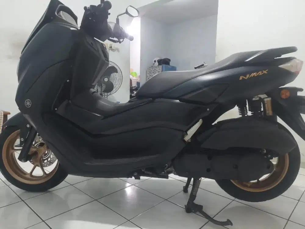 di jual n max abs 2023 mulus tanpa lecet atau minus
