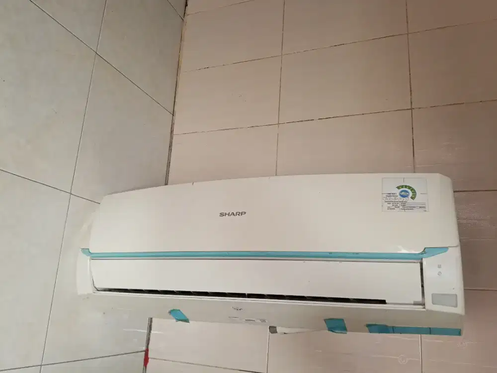 AC bekas rusak diambil