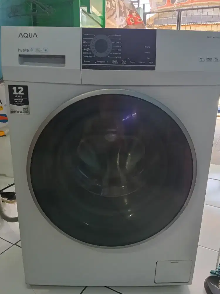 Mesin cuci front loading merek AQUA