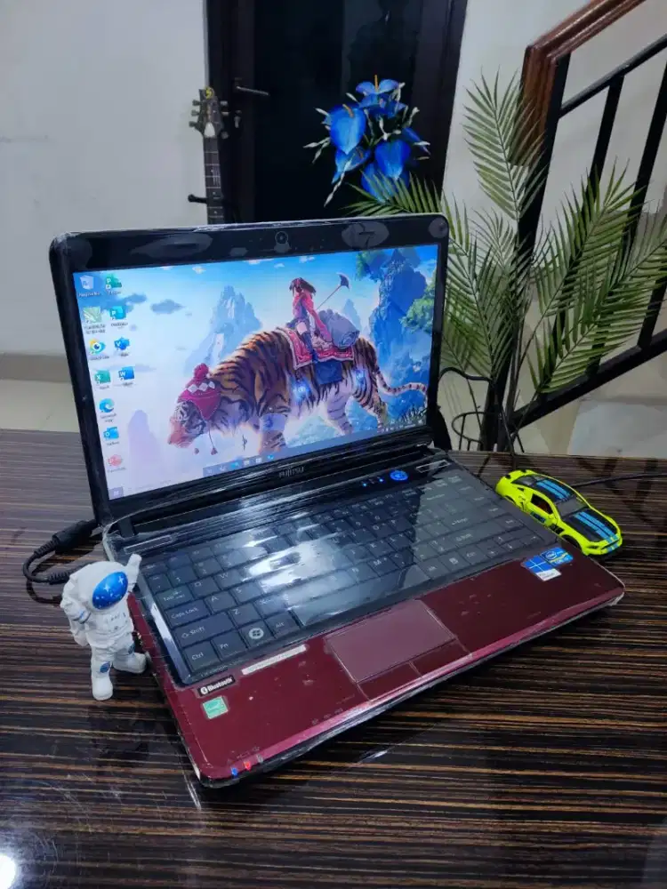 Fujitsu Lifebook Core i3 Ram 16/256gb Ssd Siap Pakai COD