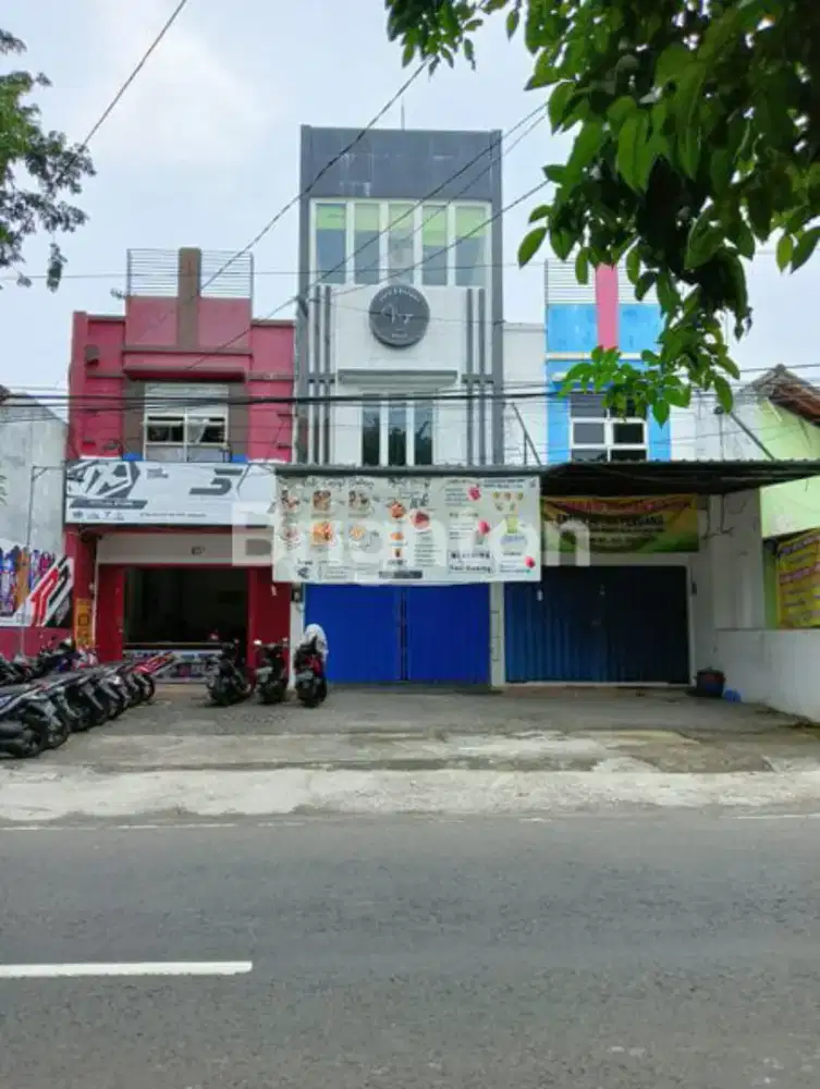 RukoTengah Kota Disewakan