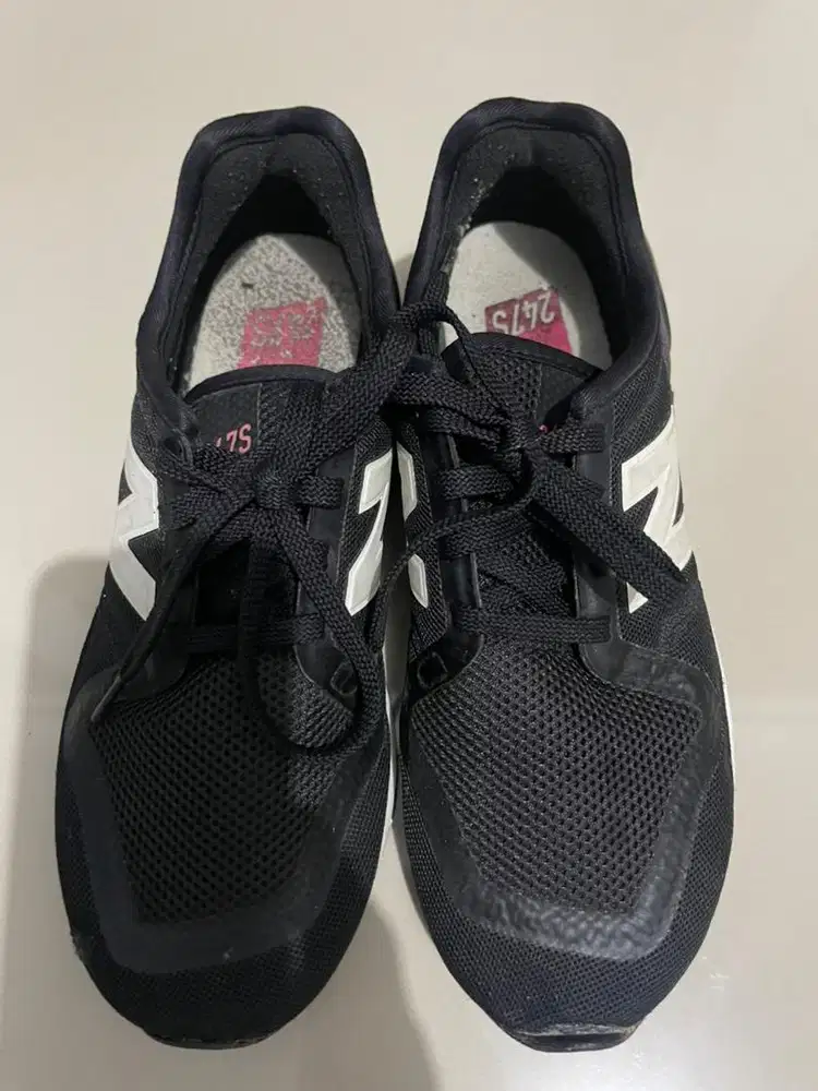 NEW BALANCE 247S