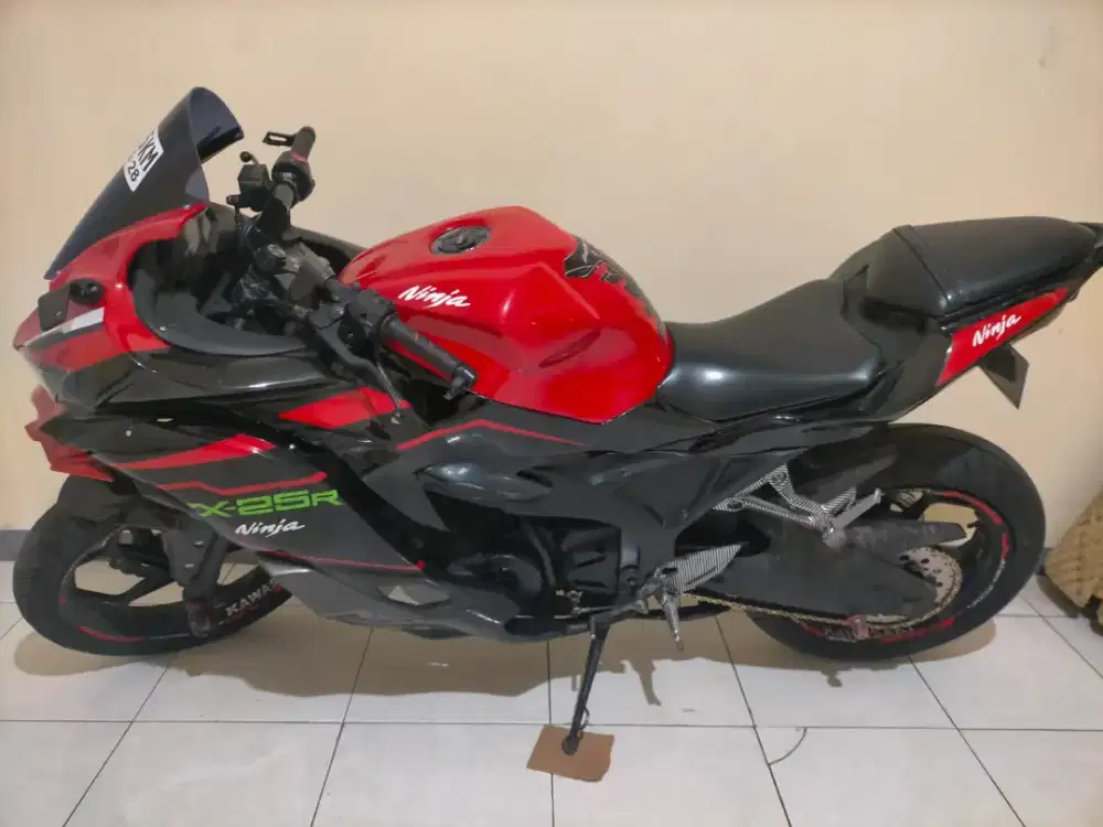 Penjualan motor sport