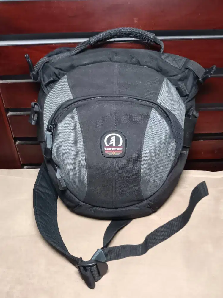 Tas Kamera Tamrac Sling Bag Original – Sekat Lengkap – Cocok DSLR/Mirr