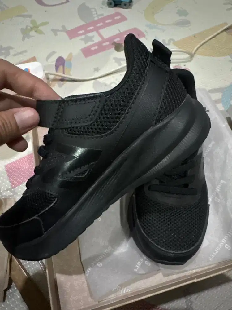 Jual sepatu anak NB