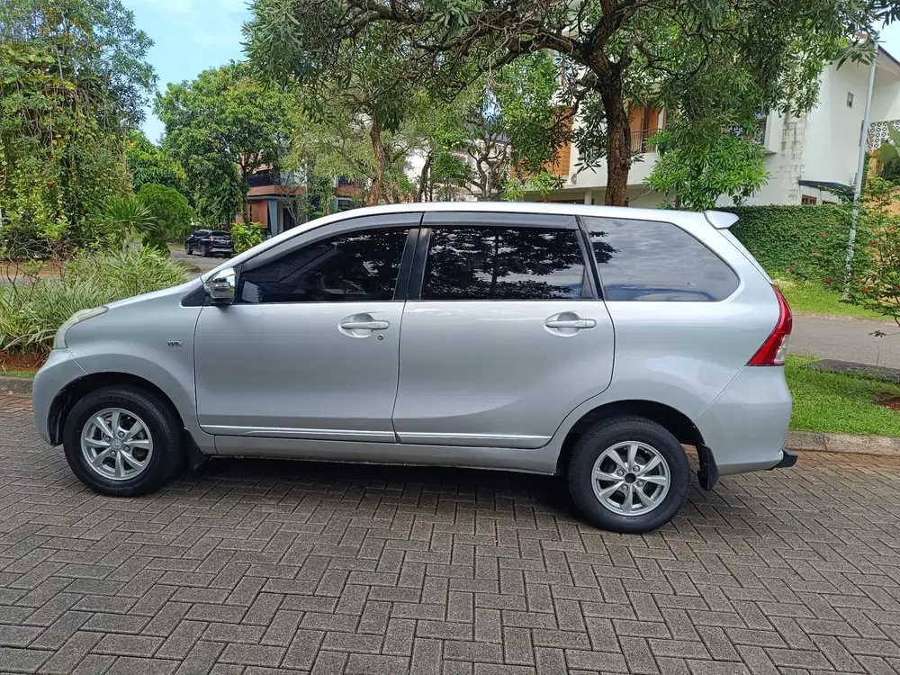 Toyota Avanza 2012 Bensin