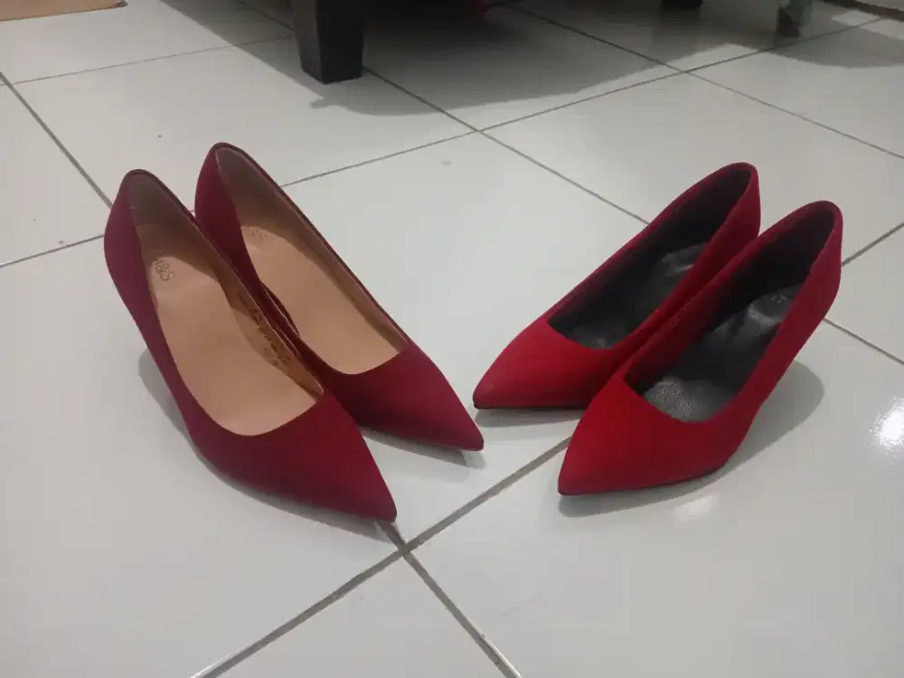 2 Sepatu pump heels MARKS & SPENCER