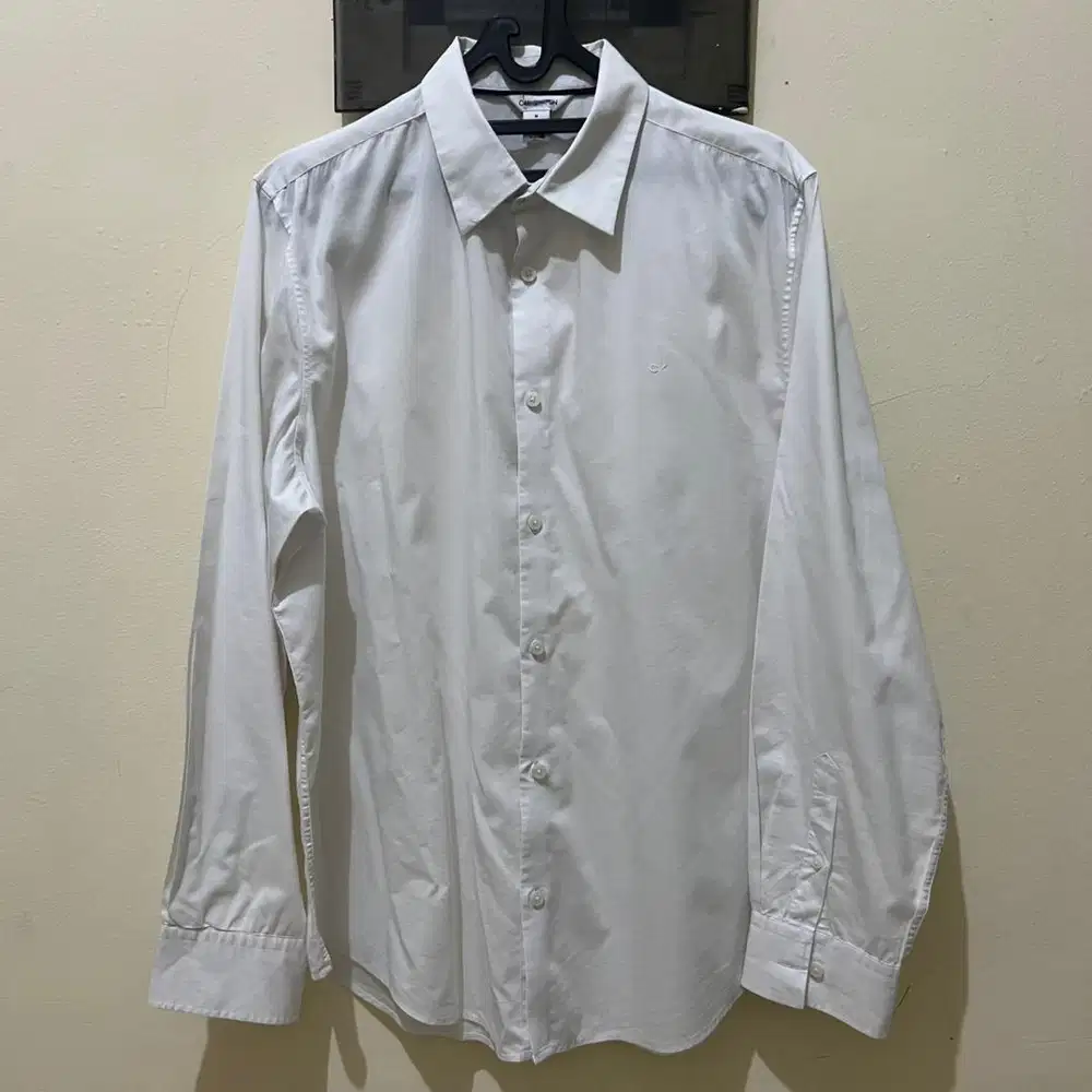 Kemeja CALVIN KLEIN Size M