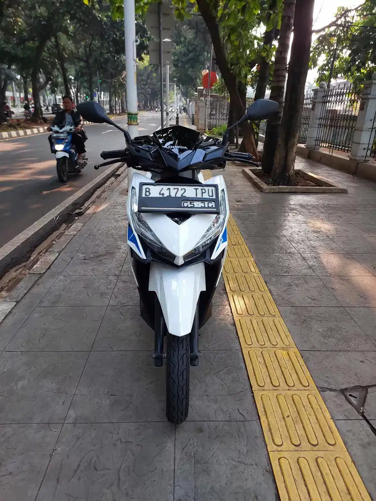 DIJUAL CASH HONDA VARIO 125 LED OLD CBS FI THN 2017 PJK IDUP
