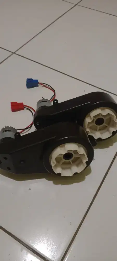 Gearbox mobilan aki anak