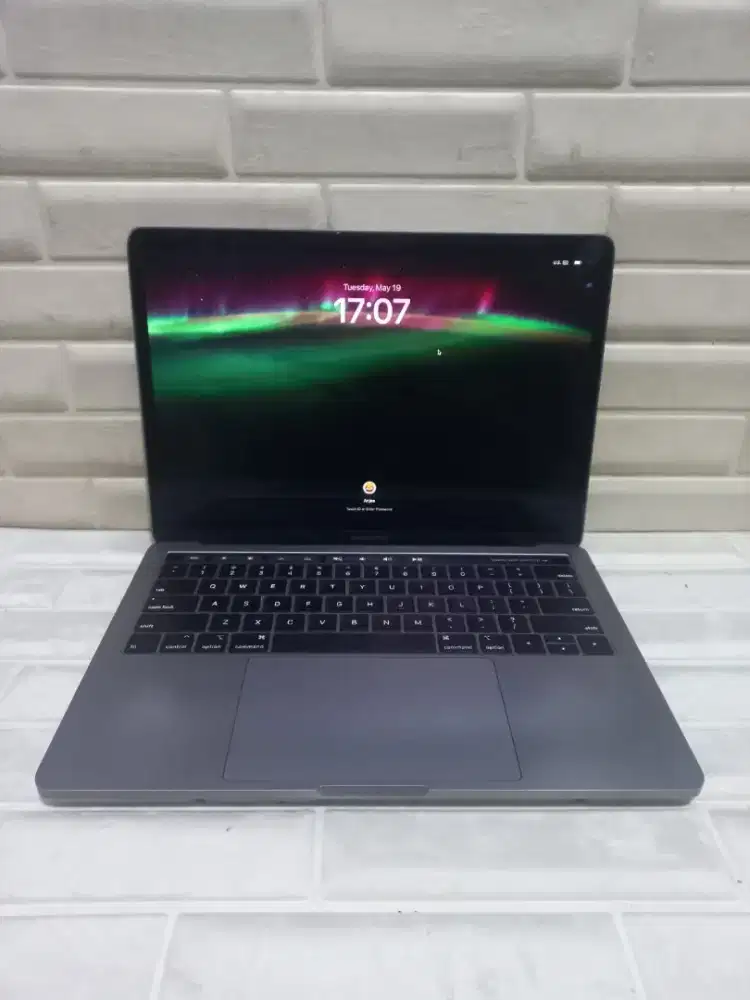 MacBook Pro 13-inch Touchbar, 2019