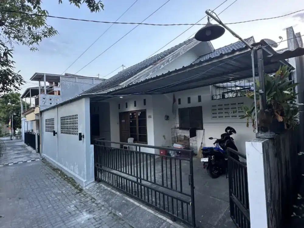 Rumah Tinggal Lokasi Strategis di Area Nandan