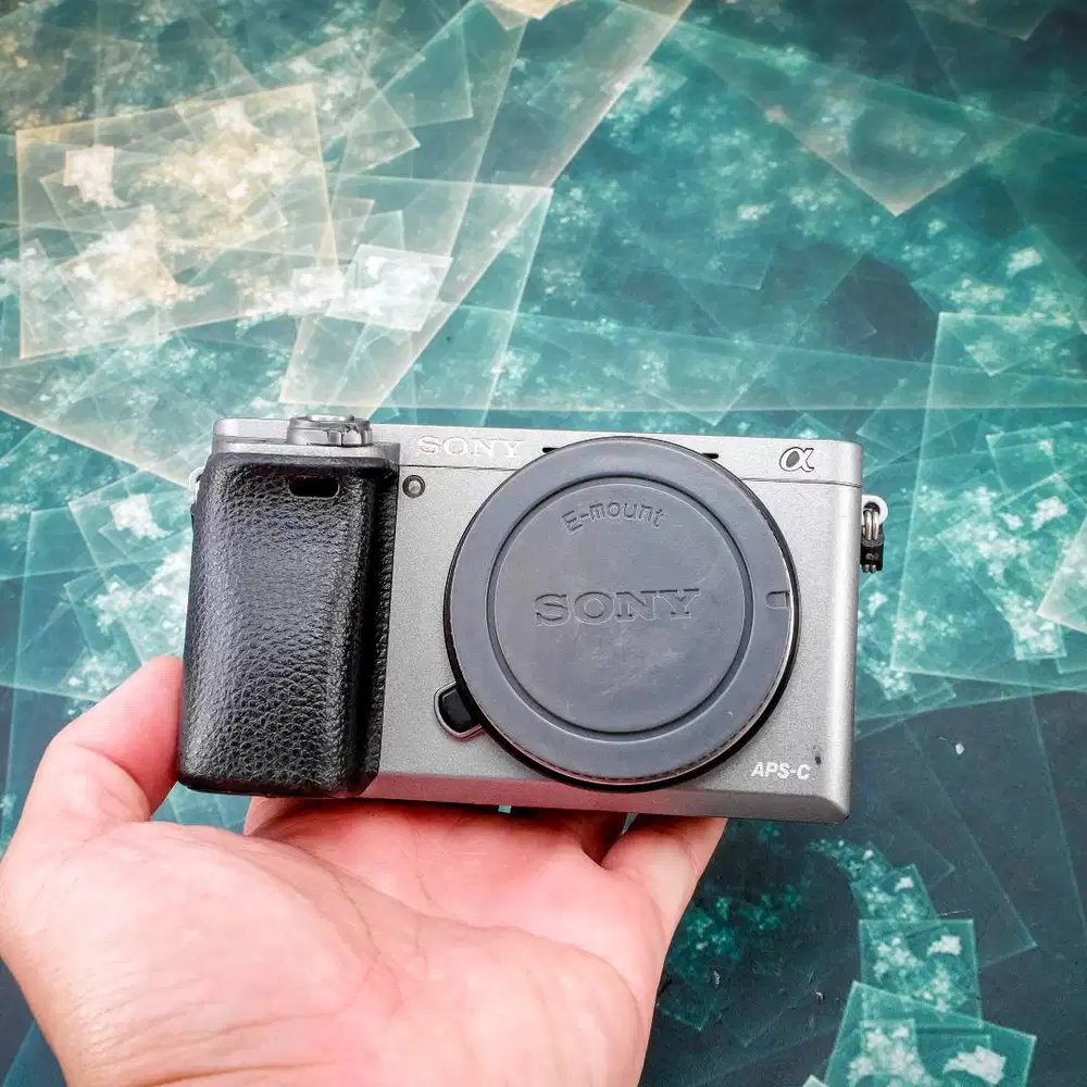 Sony A6000 Body Only. Used. Fullset