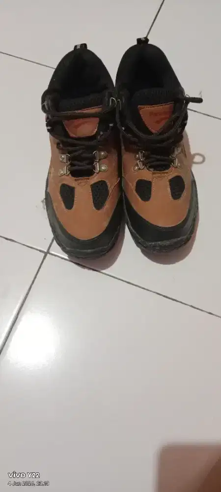 Di Jual Sepatu Gunung Paramount