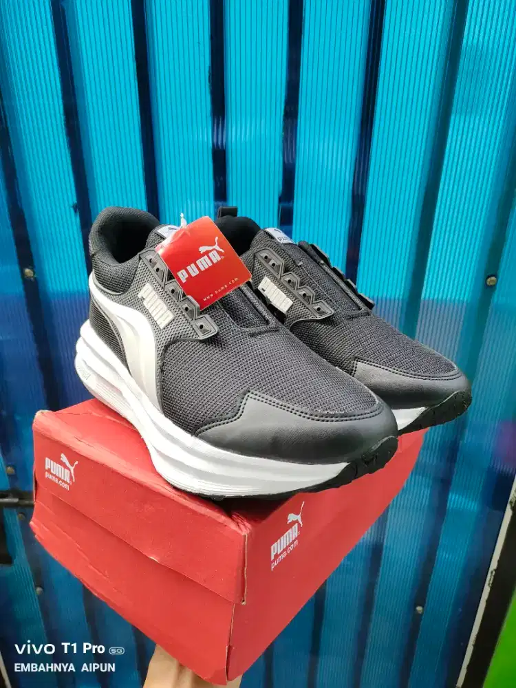 Sepatu running lari olahraga