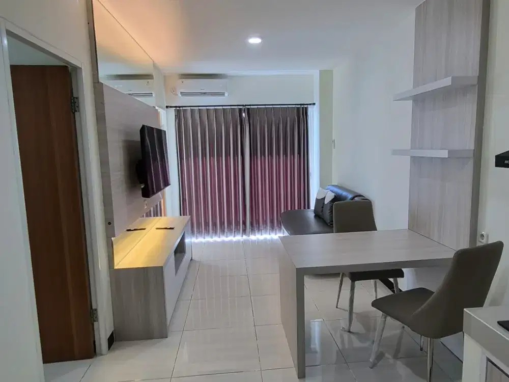 Disewakan Apartemen Puncak Bukit Golf Tower A LT33 Full Furnish View Pool Dekat Pakuwon Mall Surabaya Barat