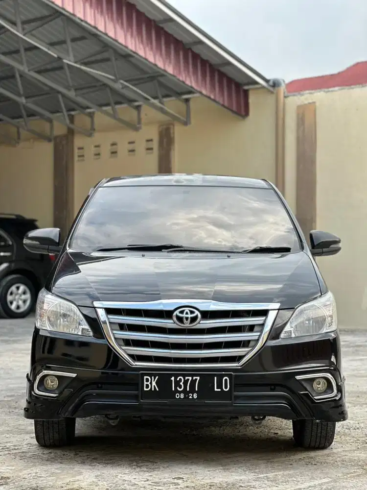 Toyota innova 2.0 G at matic 2013