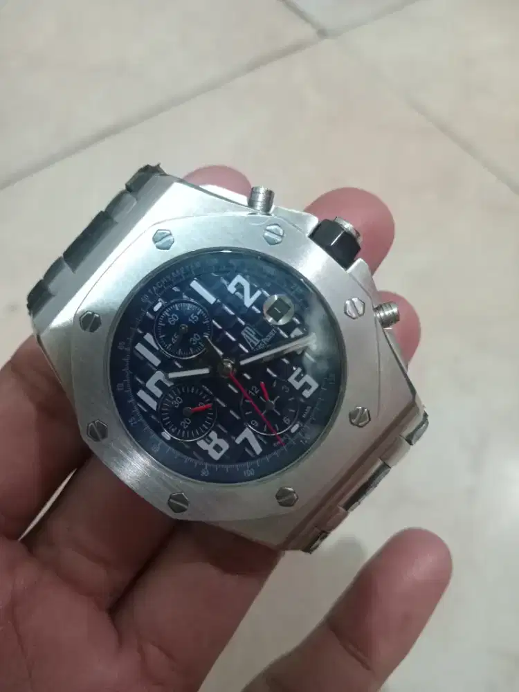 Jam tangan normal