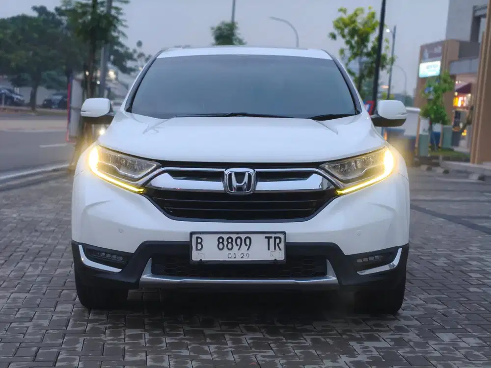 HONDA CR-V 1.5 PRESTIGE AT 2018 LOW KM & SIAP PAKAI