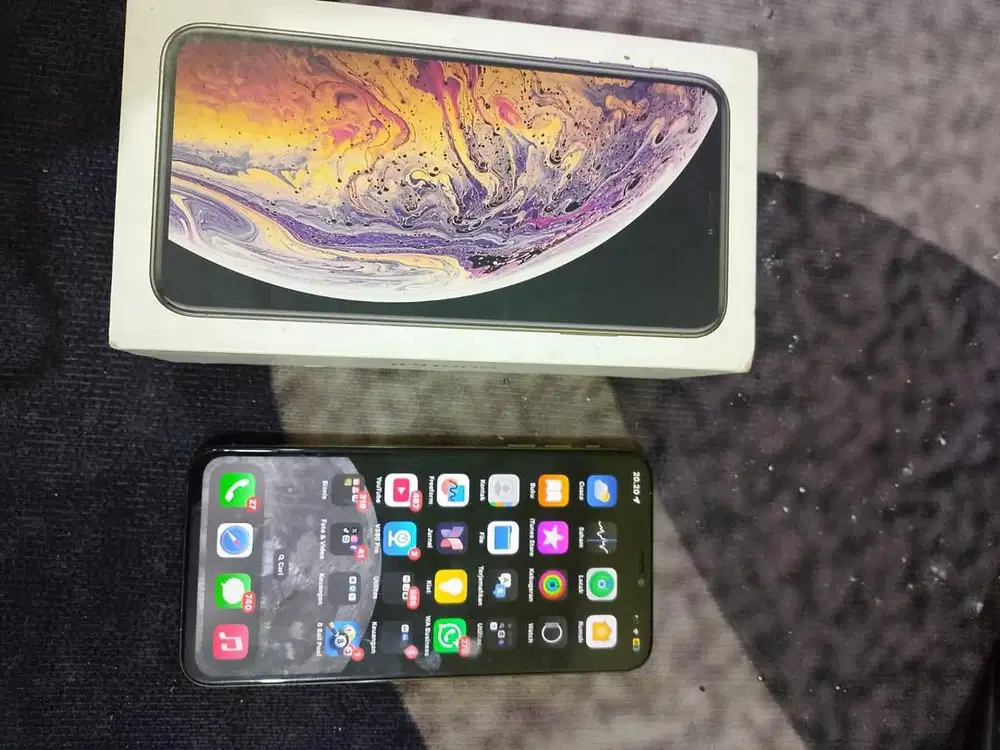 Iphone xsmax 64gb