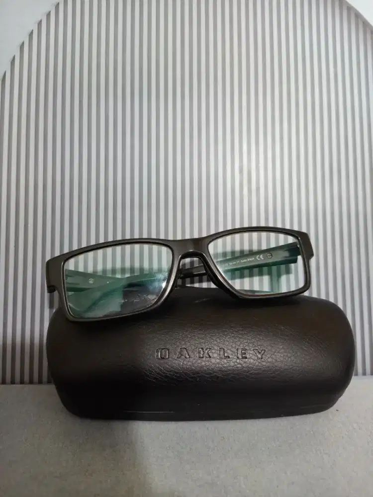 Frame kacamata Oakley original
