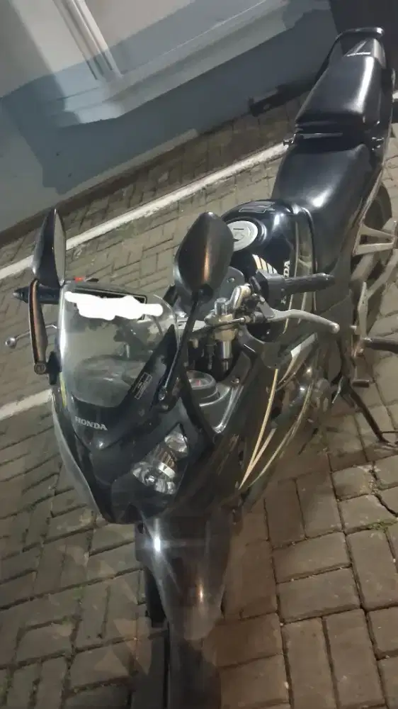 Di jual honda CBR 150 R CBU THAILAND,
