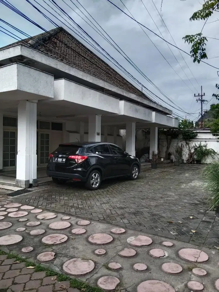 DIJUAL RUMAH KOMERSIAL RAYA DINOYO - POLISI ISTIMEWA STRATEGIS 0 JALAN