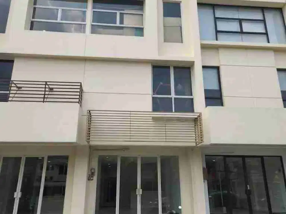Ruko murah Raya Puncak Bukit golf depan Hartono elektronik bukit darmo boulevard