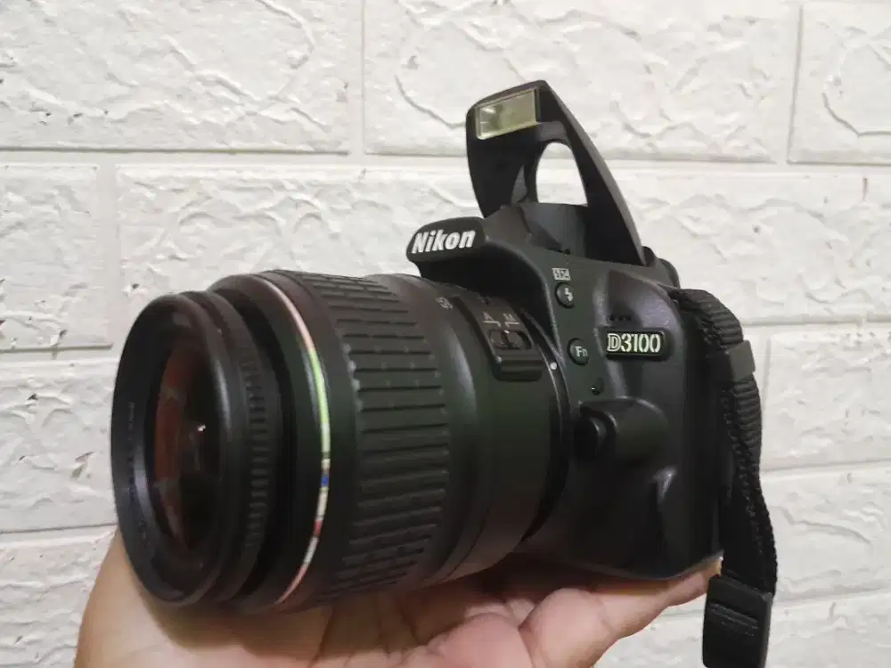 Kamera dslr Nikon D3100 mulus