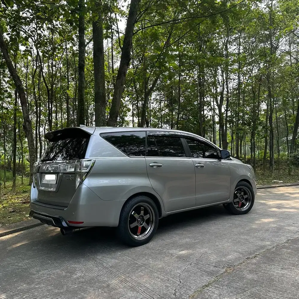 Innova Reborn V 2.4 Matic Innova Reborn V At Diesel Venturer Diesel