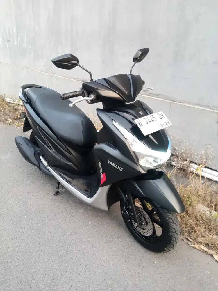 Yamaha freego 2023 Hitam