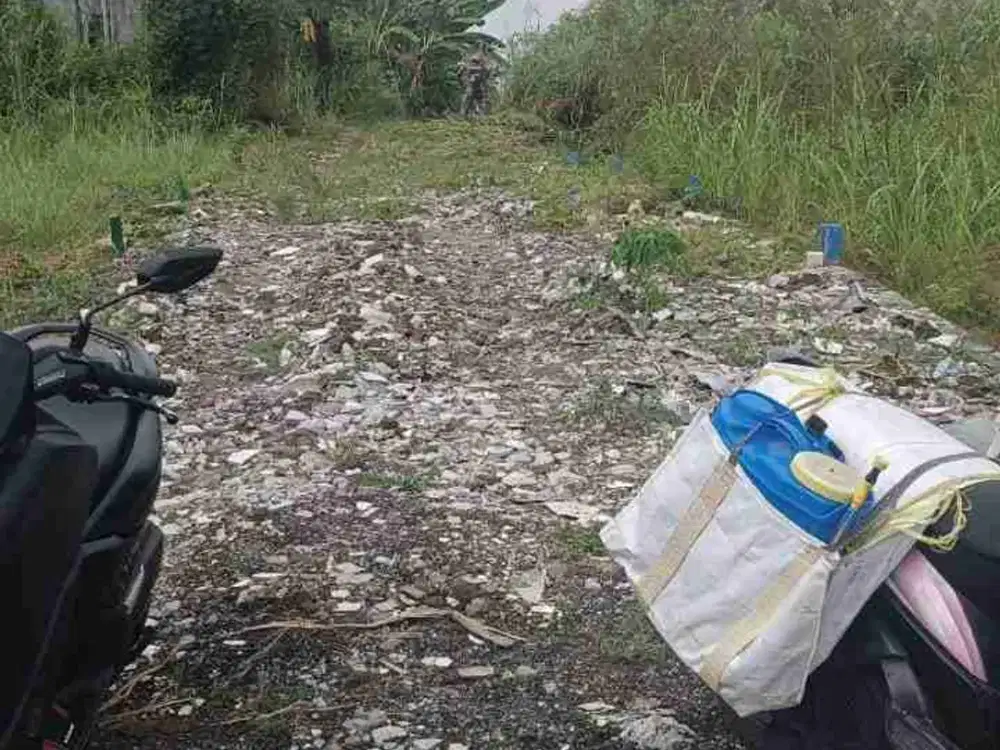 dijual cepat 2 kavling uk 4x10 4x10 lokasi hendrosari wisata lontar sewu  5 mnit dari benowo keduanya dijual  harga 105jt  bisa nego dilokasi.