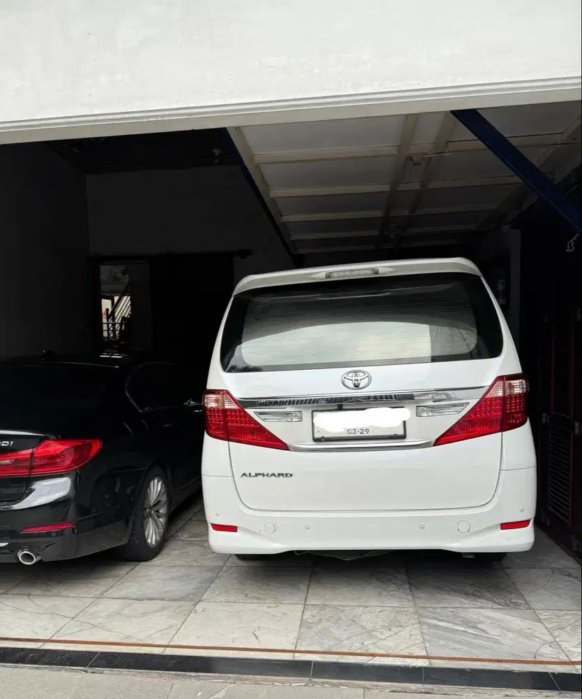 Dijual Toyota Alphard 2013
