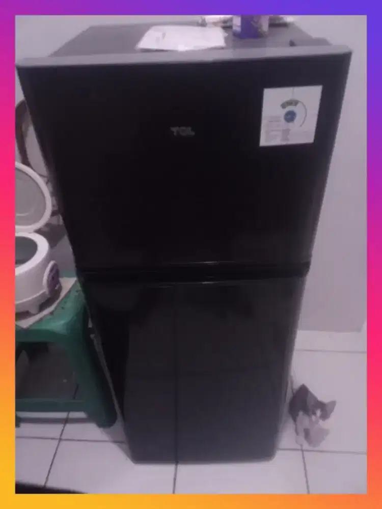 Kulkas 2 Pintu TCL Baru 2 Bln