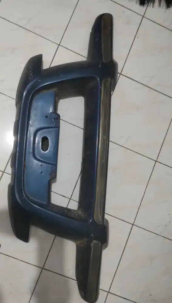 Tanduk pengaman Avanza lama