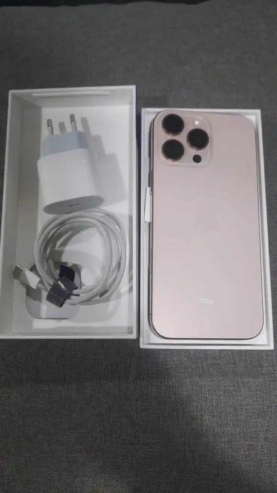 iPhone 16 Pro Max 512GB – Mulus Like New, Garansi Resmi!