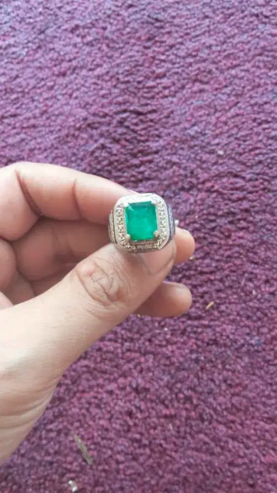 Cincin Batu Zambrud Natural 100%